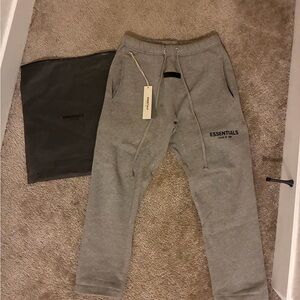 FEAR OF GOD ESSENTIALS SWEATPANTS